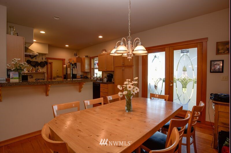 3688 East Smith Road Bellingham, WA 98226 - Photo 4 of 15