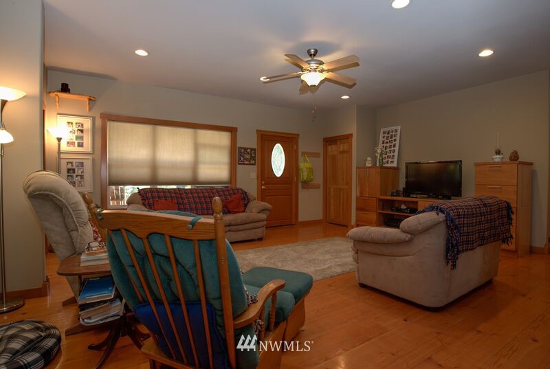 3688 East Smith Road Bellingham, WA 98226 - Photo 5 of 15