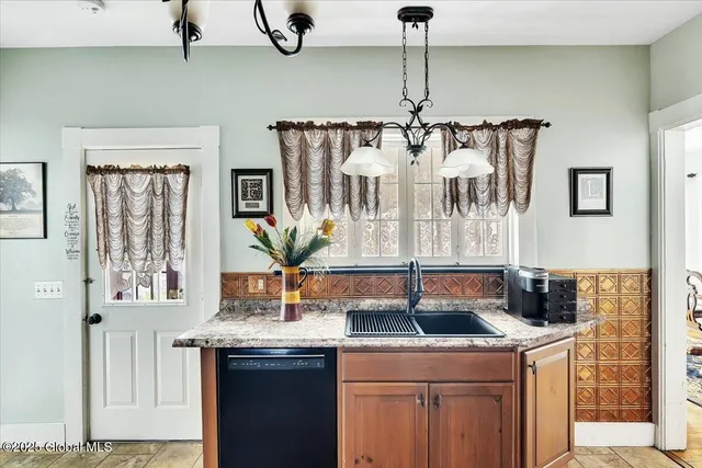 $479,000 | 4916 Highway 81, Greenville, NY 12083