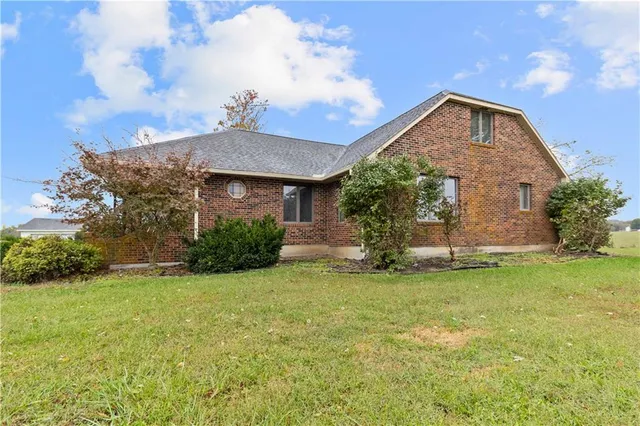 $415,000 | 146 Southeast 180th Road, Warrensburg, MO 64093
