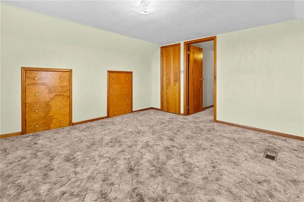 $415,000 | 146 Southeast 180th Road, Warrensburg, MO 64093