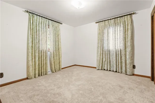 $415,000 | 146 Southeast 180th Road, Warrensburg, MO 64093