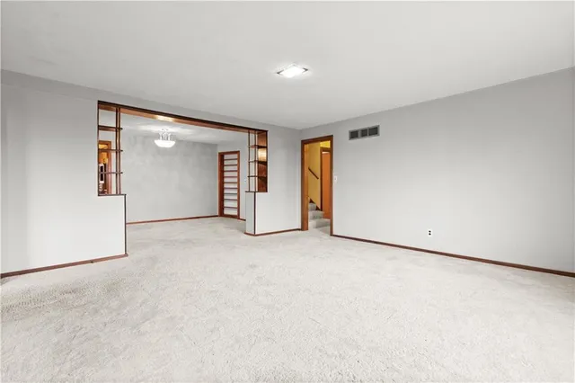 $415,000 | 146 Southeast 180th Road, Warrensburg, MO 64093