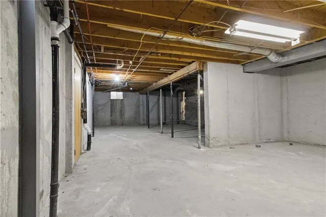 $415,000 | 146 Southeast 180th Road, Warrensburg, MO 64093