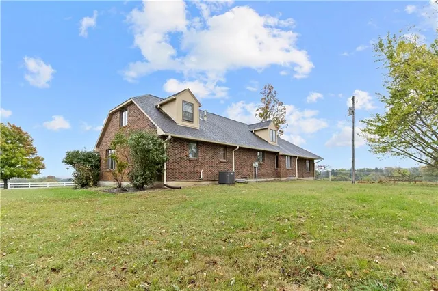 $415,000 | 146 Southeast 180th Road, Warrensburg, MO 64093