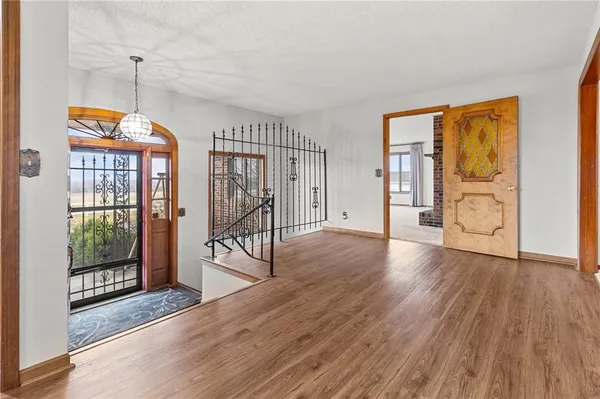 $415,000 | 146 Southeast 180th Road, Warrensburg, MO 64093