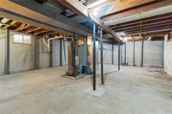 $415,000 | 146 Southeast 180th Road, Warrensburg, MO 64093