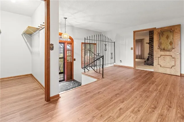 $415,000 | 146 Southeast 180th Road, Warrensburg, MO 64093