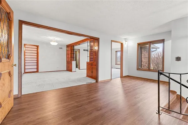 $415,000 | 146 Southeast 180th Road, Warrensburg, MO 64093