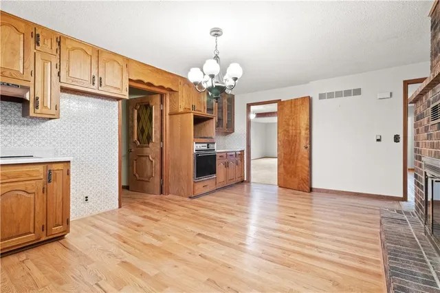 $415,000 | 146 Southeast 180th Road, Warrensburg, MO 64093