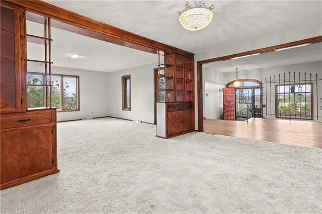 $415,000 | 146 Southeast 180th Road, Warrensburg, MO 64093