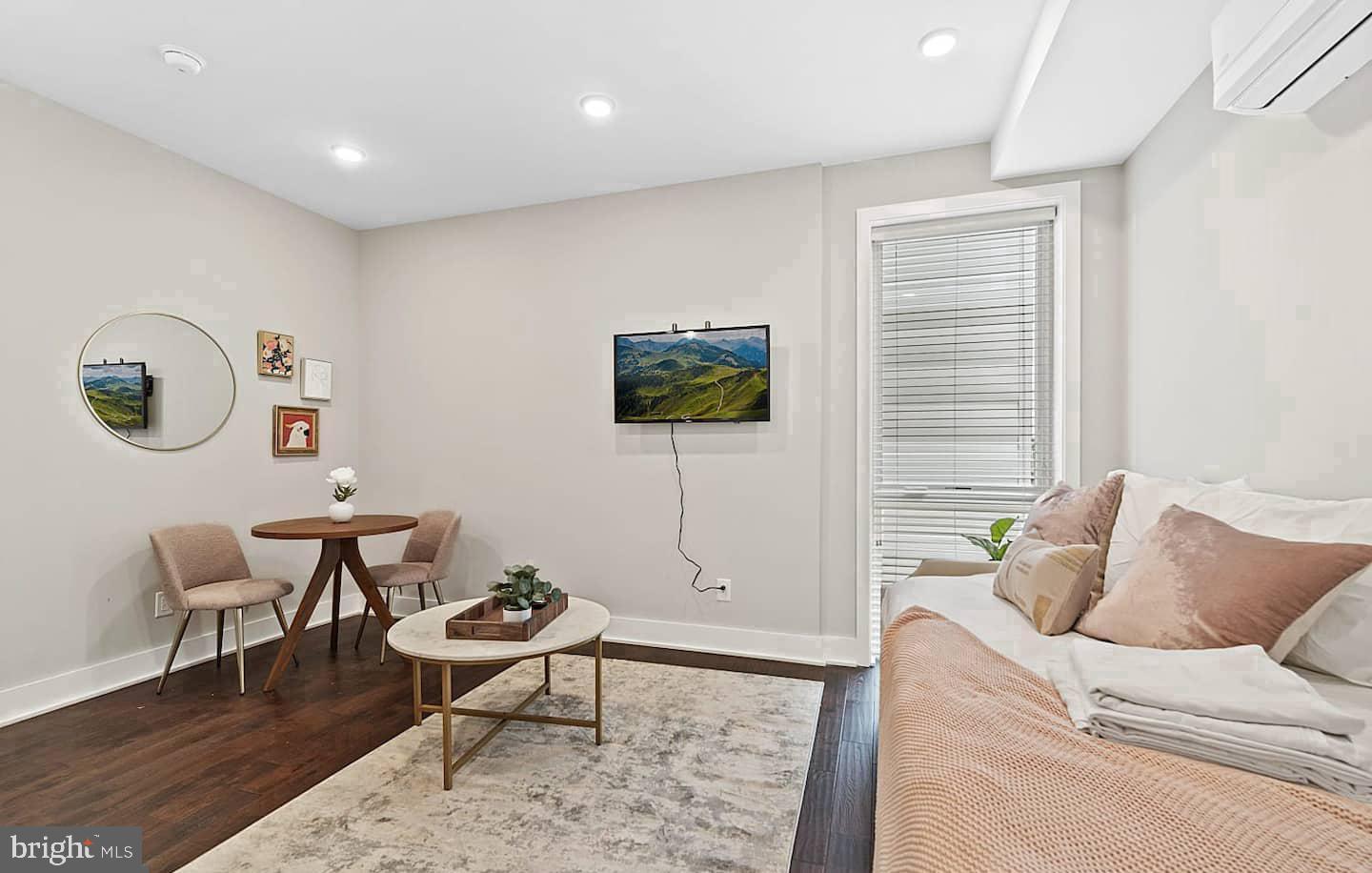 2010 Walnut Street, Unit 501 Philadelphia, PA 19103 - Photo 3 of 17