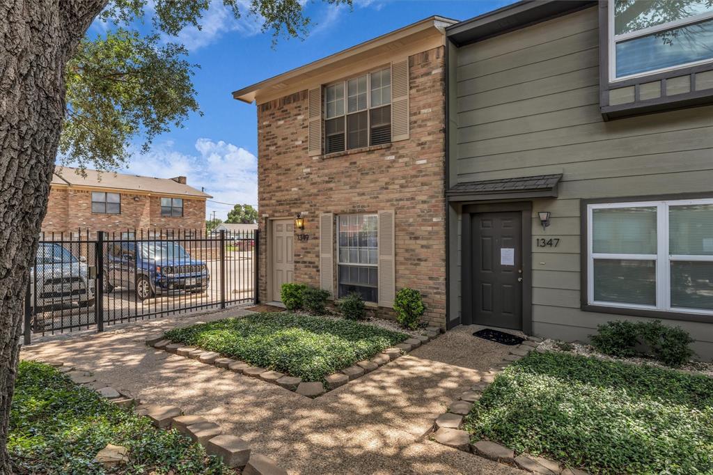1349 South 11th Street Waco, TX 76706 - Photo 2 of 17 a front view of a house with garden