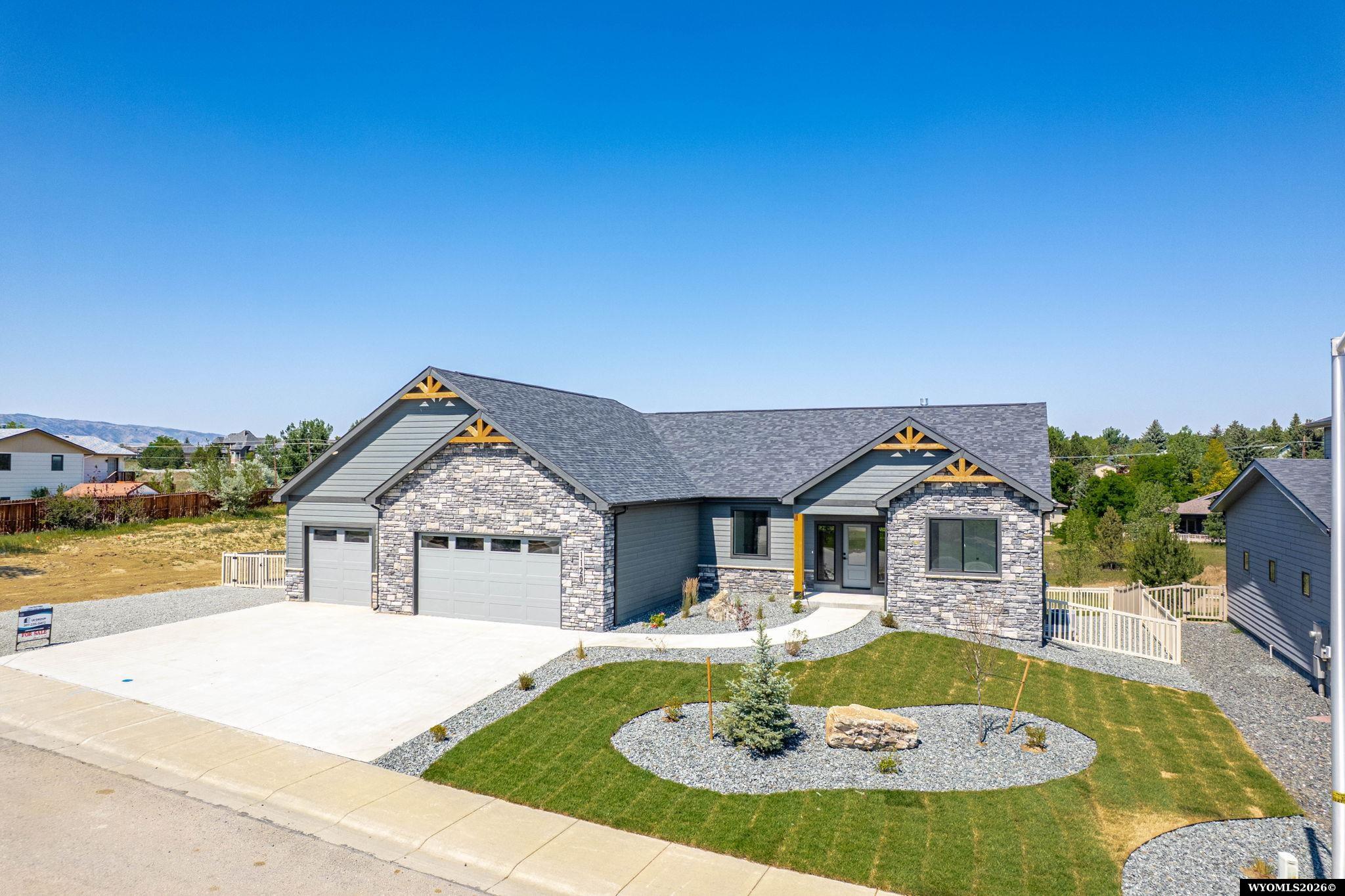 1120 Cornwall Street Casper, WY 82609 - Photo 3 of 45