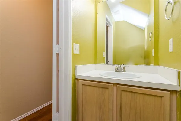 $2,600 | 1308 Dundee Drive, Arlington, TX 76002