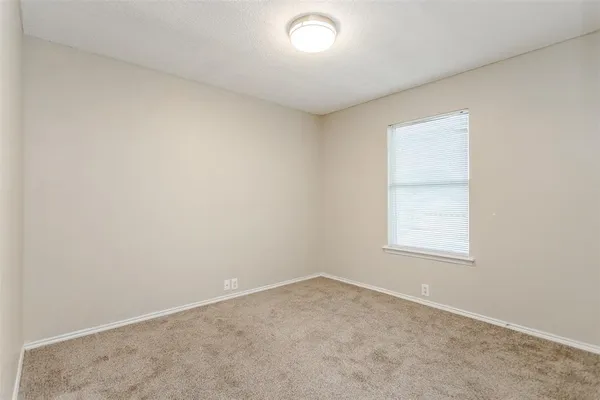 $2,600 | 1308 Dundee Drive, Arlington, TX 76002