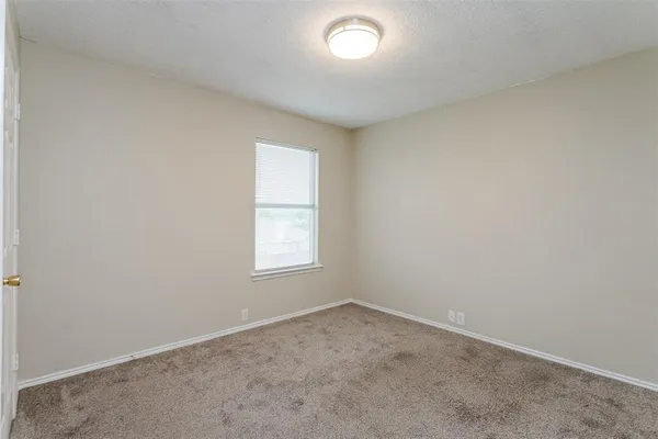 $2,600 | 1308 Dundee Drive, Arlington, TX 76002