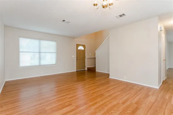 $2,600 | 1308 Dundee Drive, Arlington, TX 76002