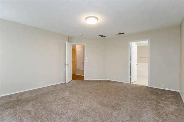 $2,600 | 1308 Dundee Drive, Arlington, TX 76002