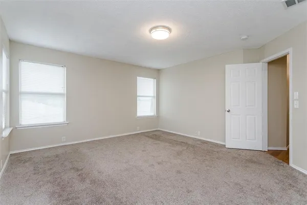 $2,600 | 1308 Dundee Drive, Arlington, TX 76002