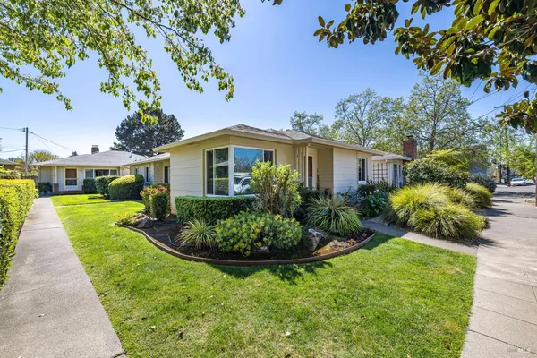 $775,000 | 1204 14th Street, Santa Rosa, CA 95404