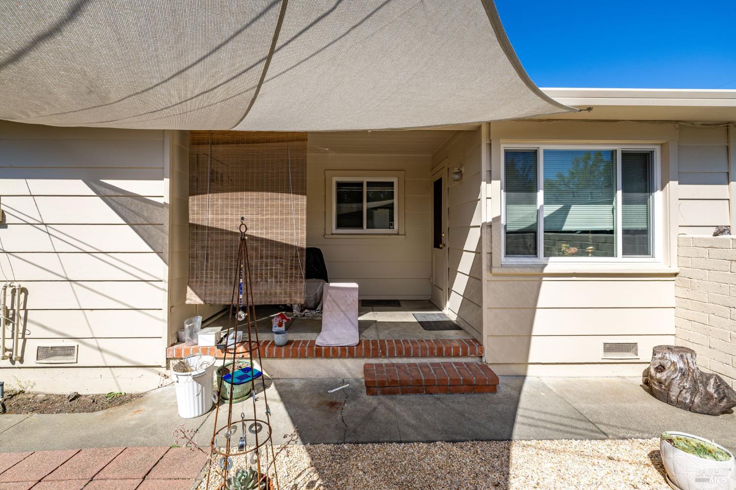 1204 14th Street Santa Rosa, CA 95404 - Photo 11 of 26 1206 14Th Street, rear patio and yard