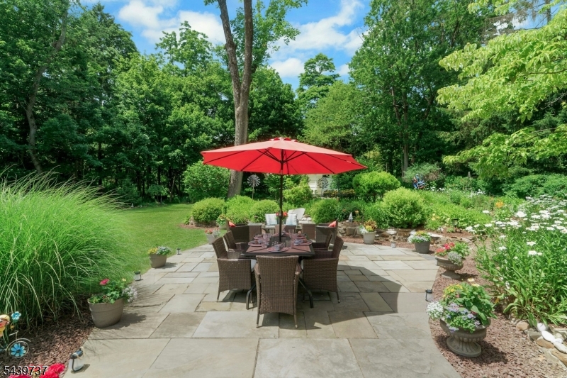 52 Stockton Road Summit, NJ 07901 - Photo 33 of 36