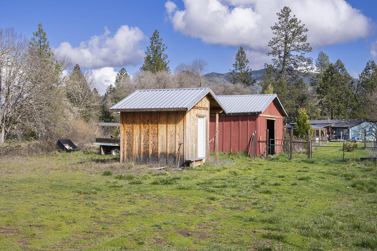 1392 Cedar Flat Road Williams, OR 97544 - Photo 20 of 56 20