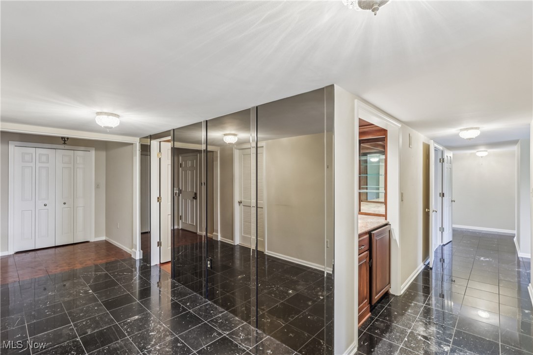 2375 Covington Road, Unit 311 Akron, OH 44313 - Photo 5 of 43 Beautiful marble flooring