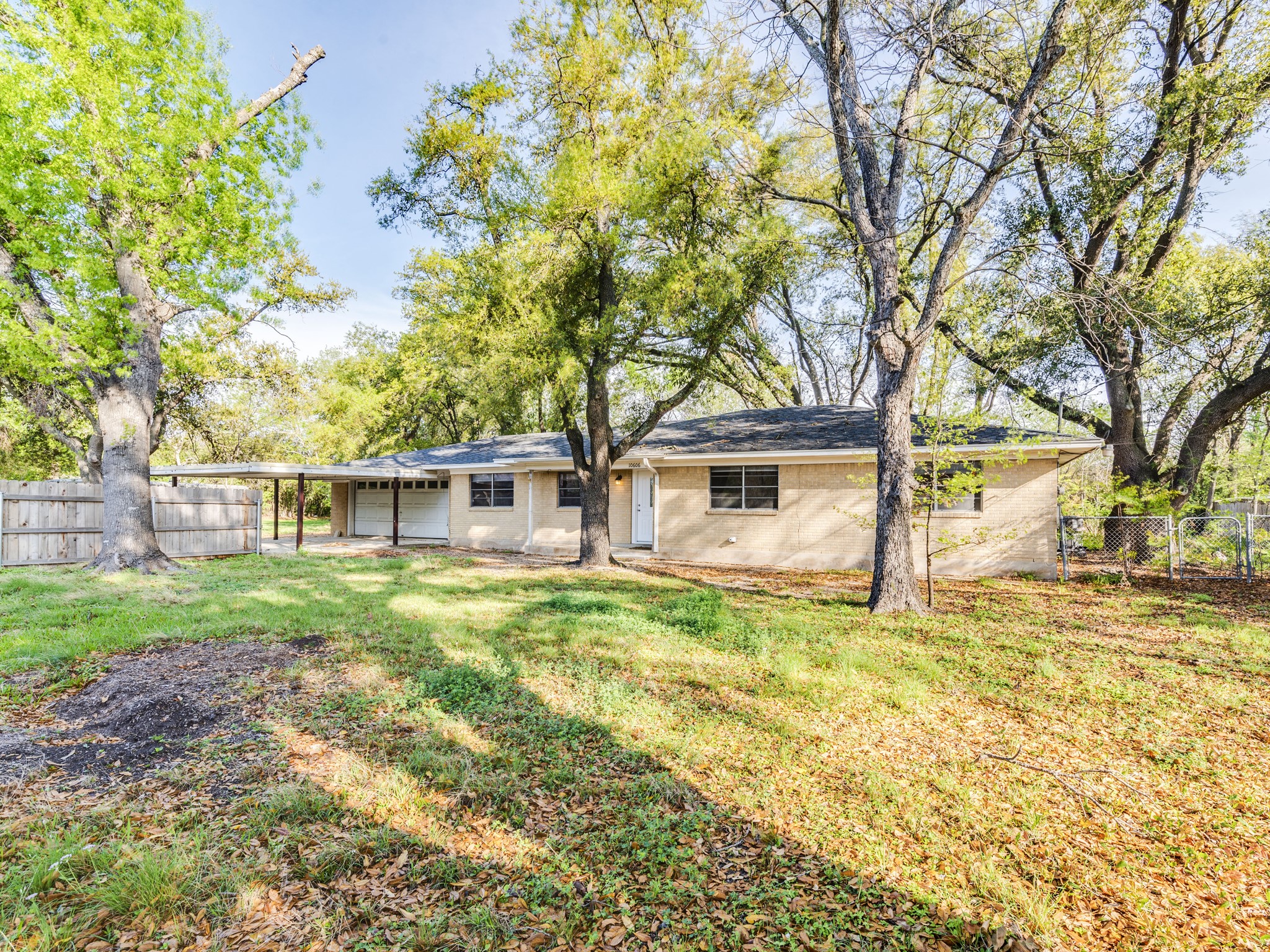 10606 Macmora Road Austin, TX 78758 - Photo 2 of 31