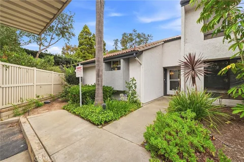 $799,000 | 215 Wichita Avenue, Unit 409, Huntington Beach, CA 92648
