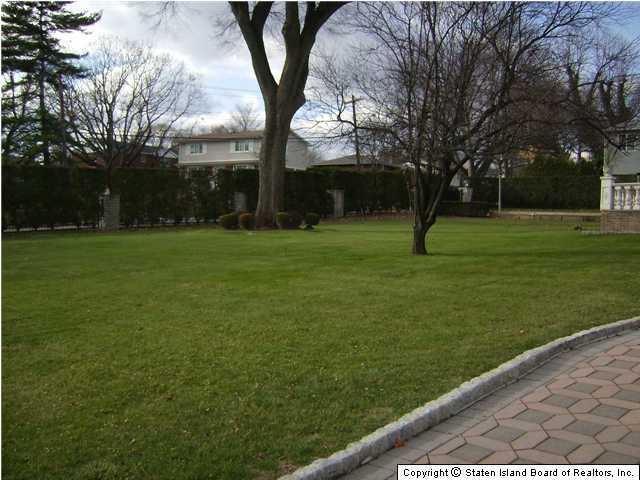 300 Benedict Road Staten Island, NY 10304 - Photo 5 of 5 Additional Photo