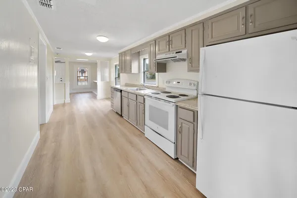 $1,700 | 206 East 2nd Court, Unit A, Panama City, FL 32401