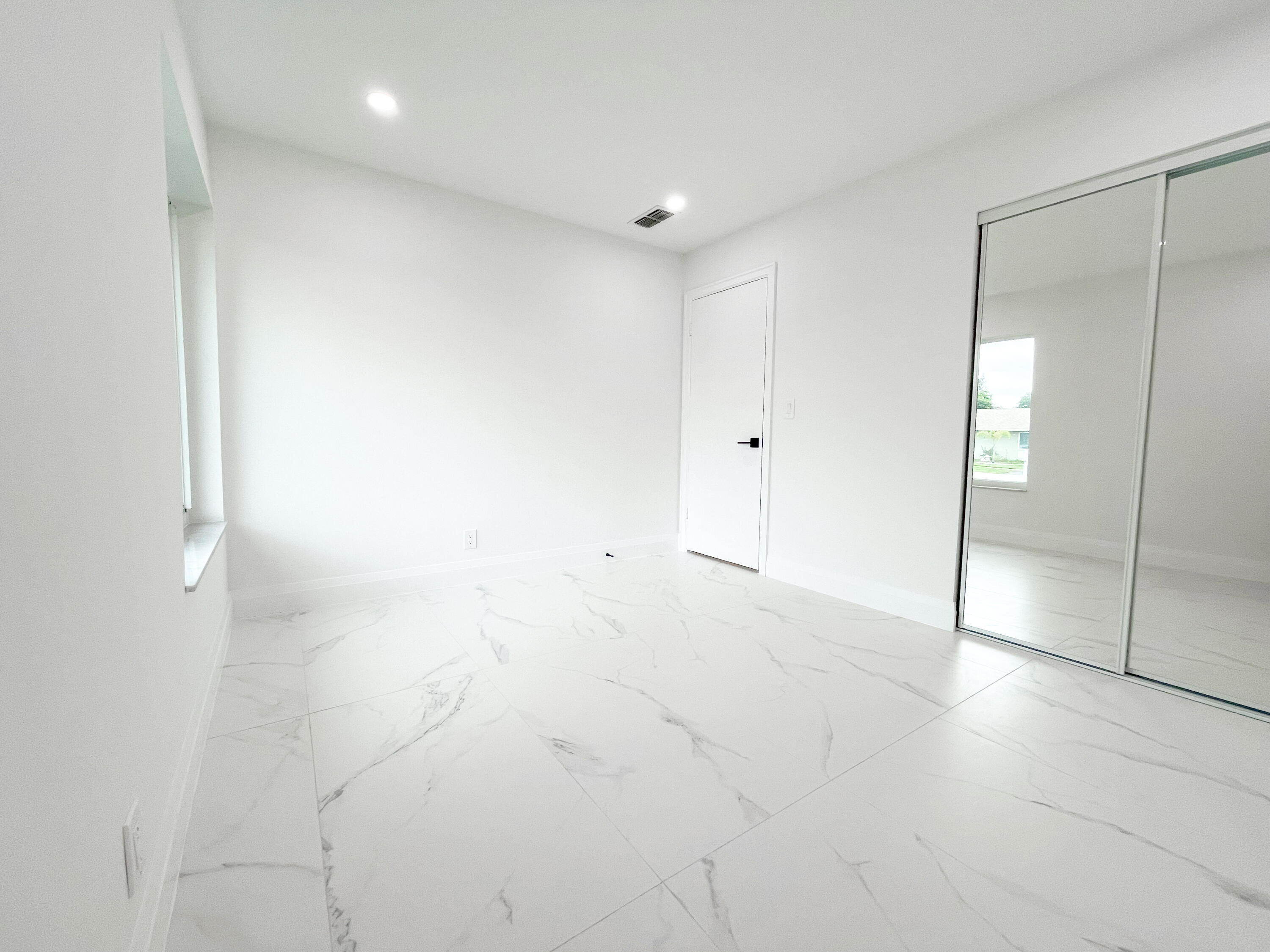 19446 Colorado Circle Boca Raton, FL 33434 - Photo 23 of 45 Bedroom 3