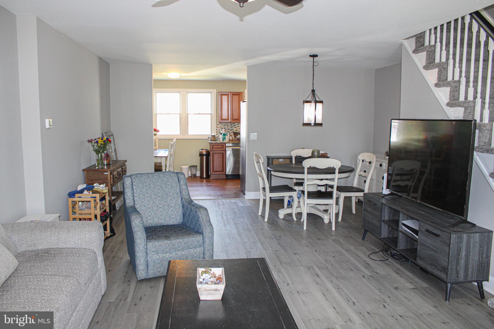 10818 Perrin Road Philadelphia, PA 19154 - Photo 6 of 28