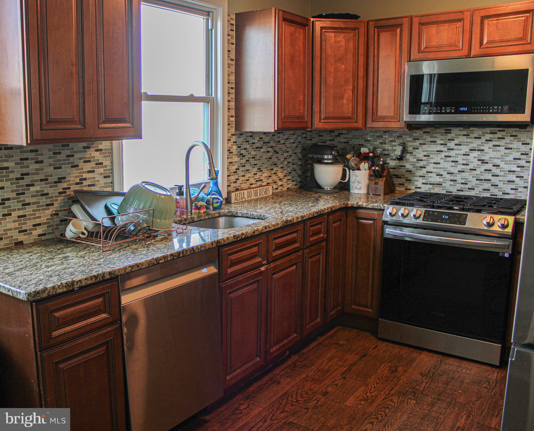 10818 Perrin Road Philadelphia, PA 19154 - Photo 8 of 28