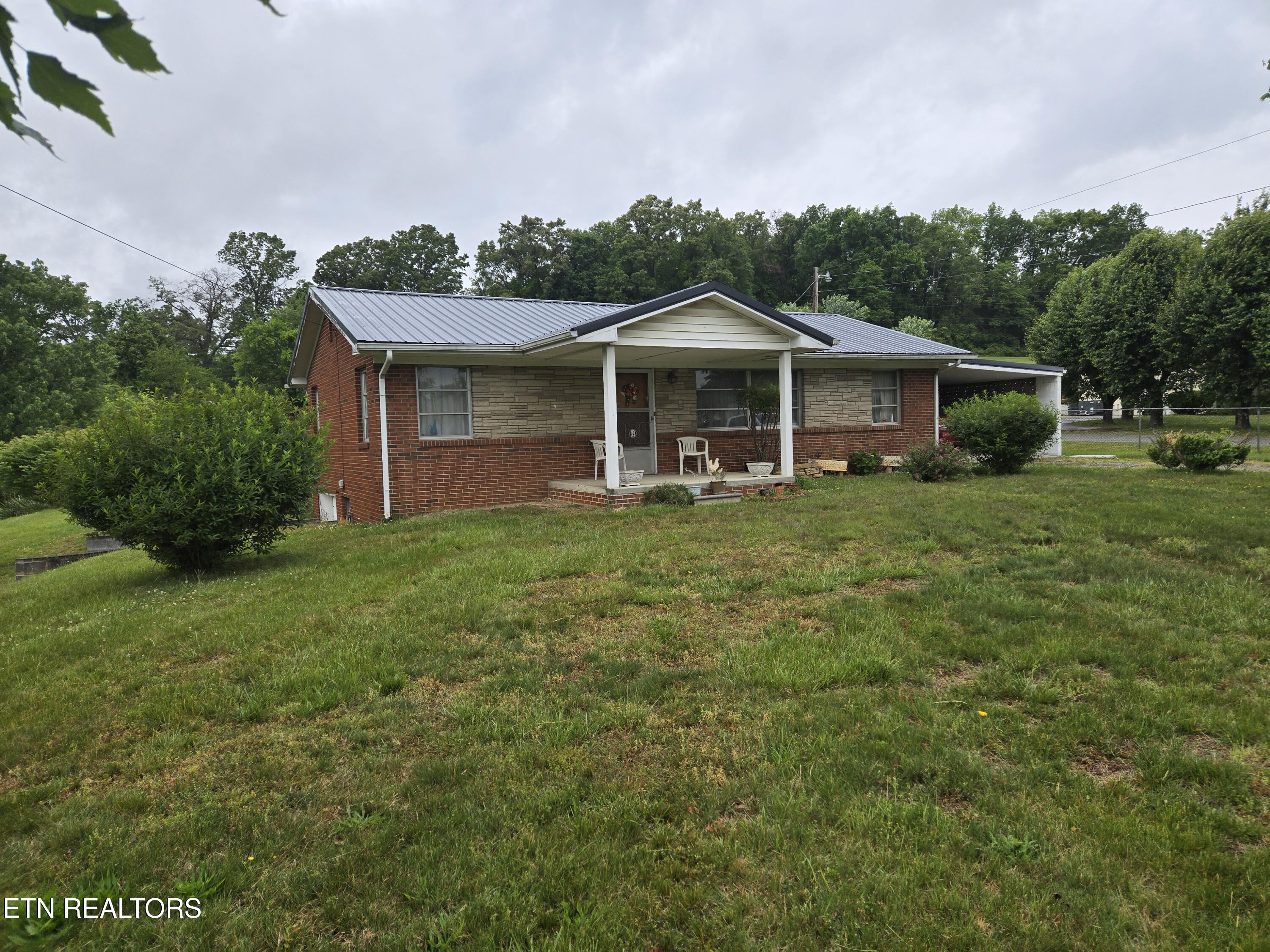 1111 Spout Springs Road Morristown, TN 37814 - Photo 2 of 8 2