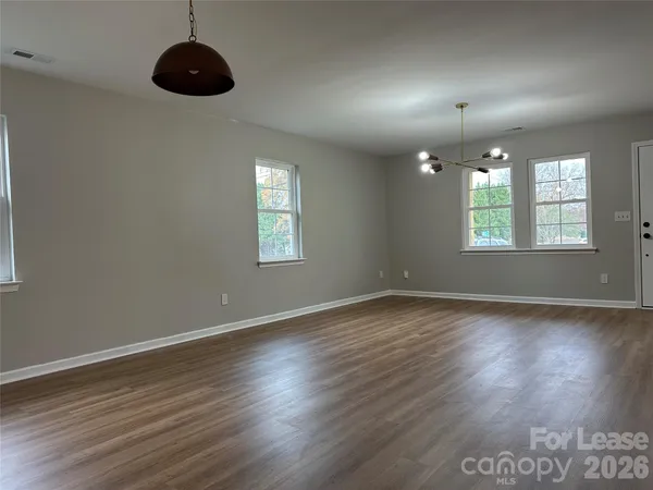 $2,475 | 804 Matheson Avenue, Charlotte, NC 28205