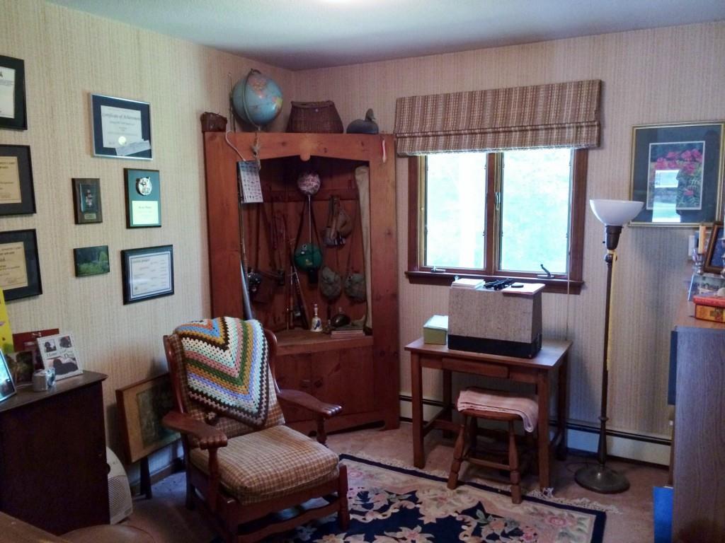 27 Maplewood Road Lewiston, ME 04240 - Photo 22 of 30 The 4th bedroom is currently being...