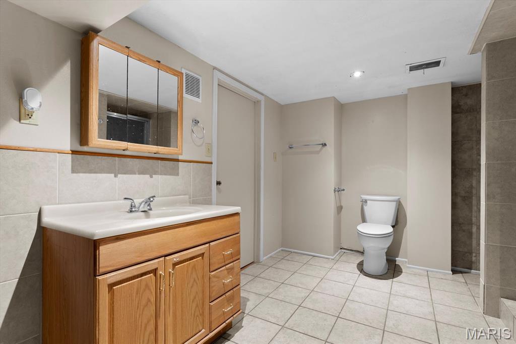 702 Mary Jane Street Lebanon, IL 62254 - Photo 27 of 37