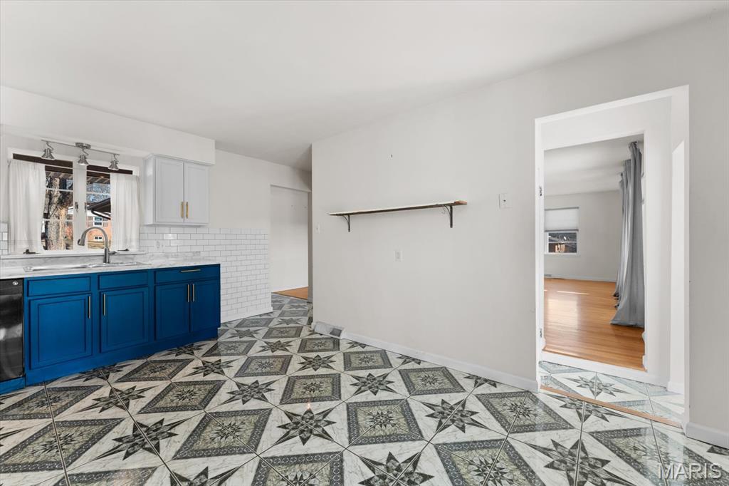 702 Mary Jane Street Lebanon, IL 62254 - Photo 10 of 37