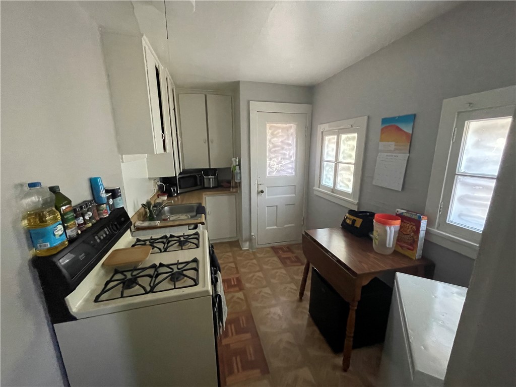 244 Kenwood Avenue Rochester, NY 14611 - Photo 20 of 29