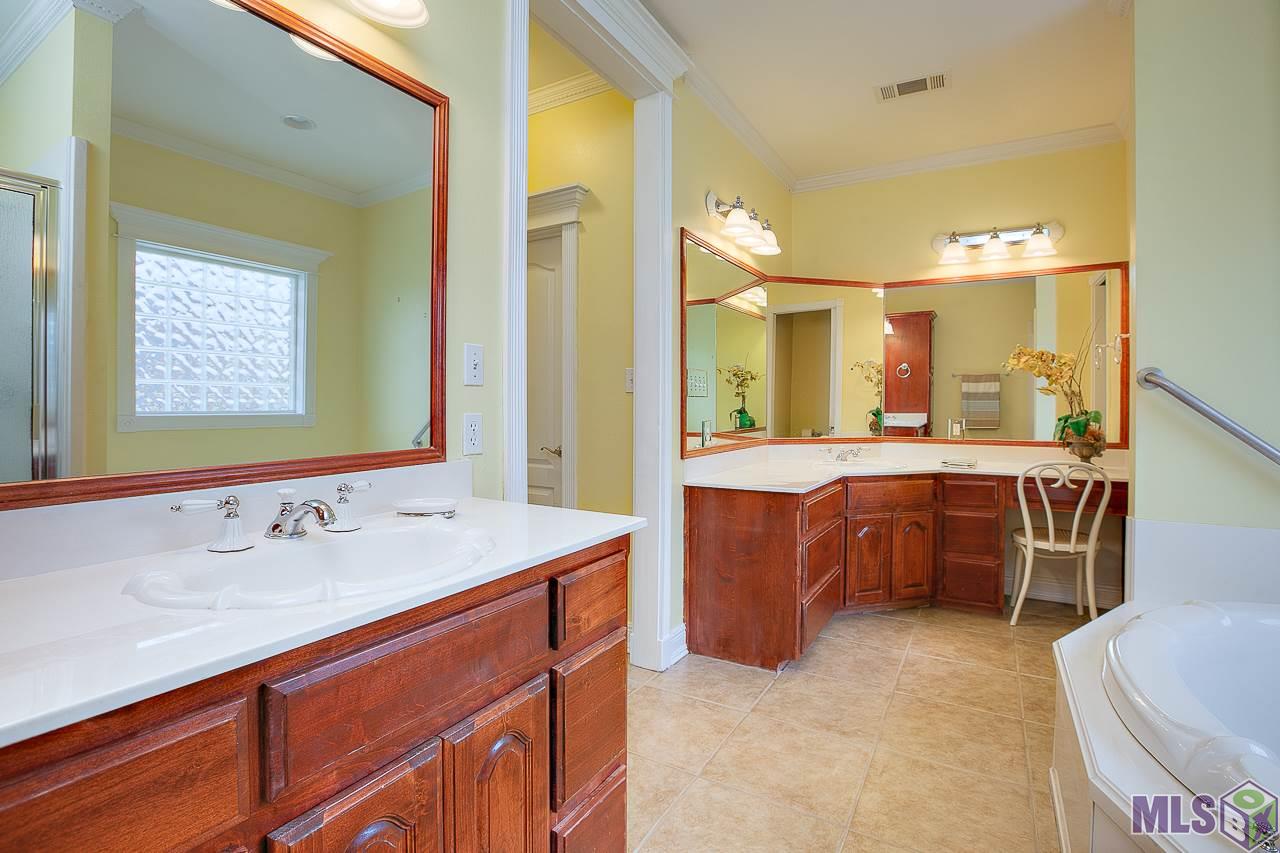16208 Jay Road Prairieville, LA 70769 - Photo 7 of 12 Master Bathroom