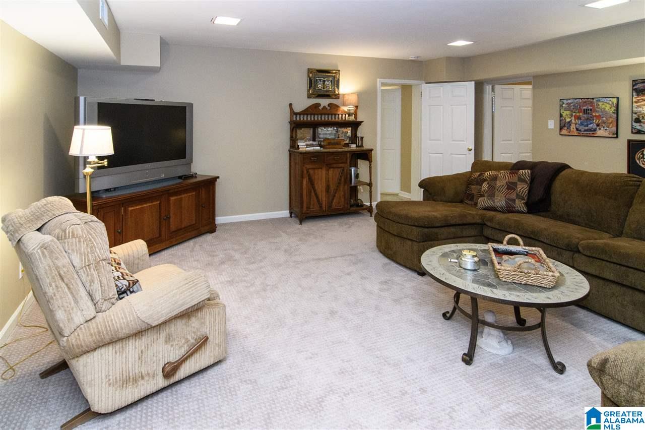 1817 Post Oak Road Vestavia Hills, AL 35216 - Photo 35 of 50