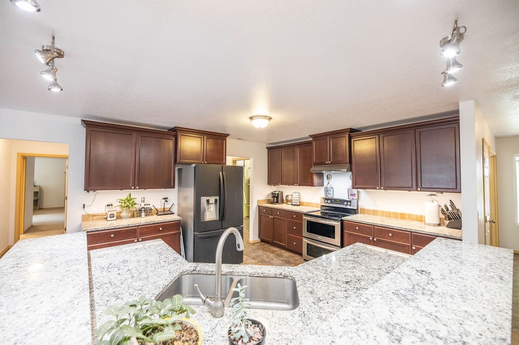 932 Mason Benson Road East Grapeview, WA 98546 - Photo 11 of 37 Gallery Image 11