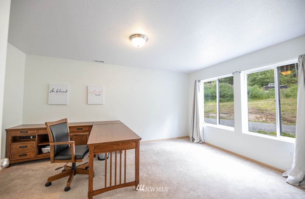 932 Mason Benson Road East Grapeview, WA 98546 - Photo 5 of 37 Gallery Image 5