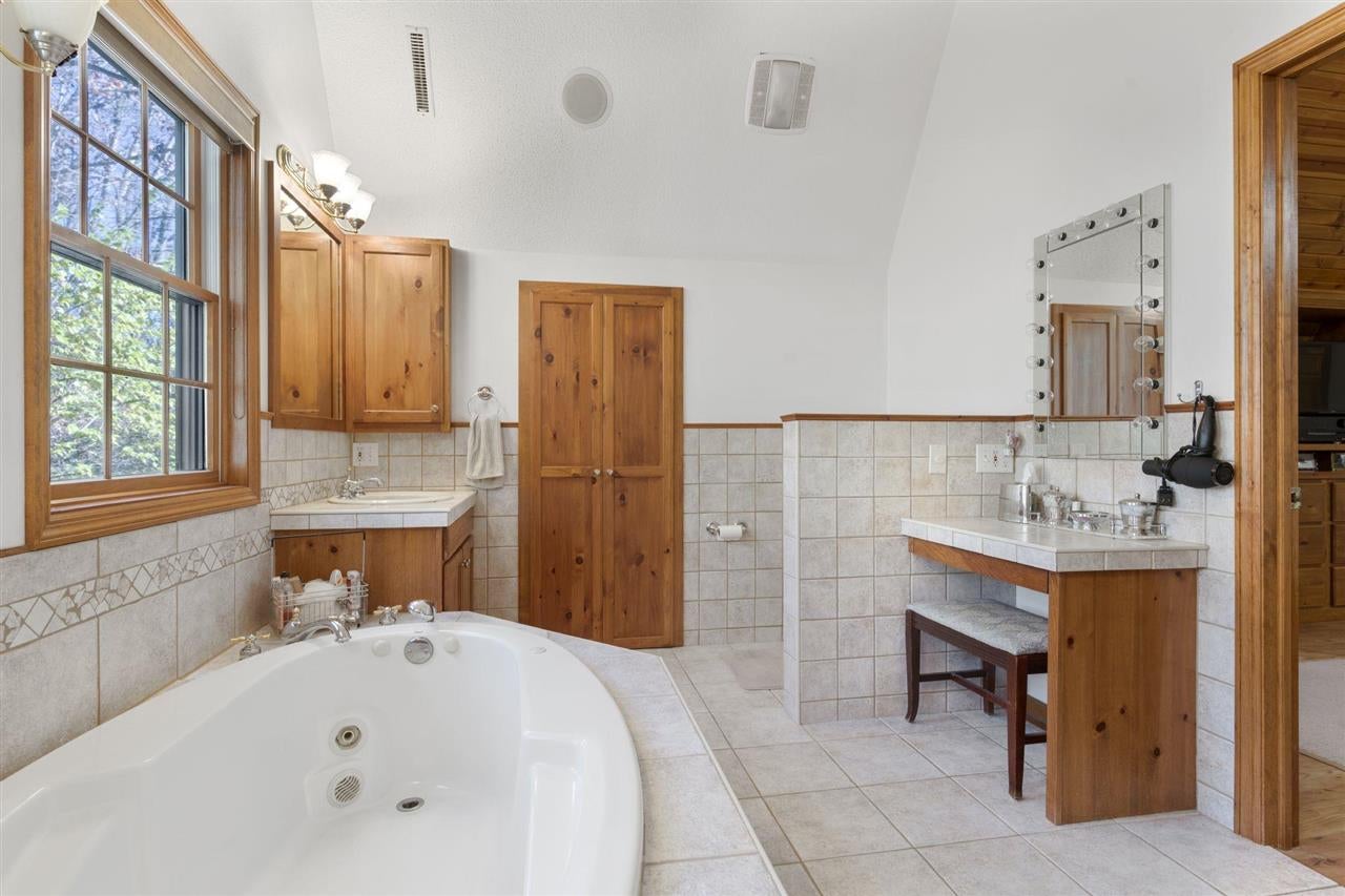 3098 Sandy Beach Road Northeast Swisher, IA 52338 - Photo 34 of 75 Gallery Image 34