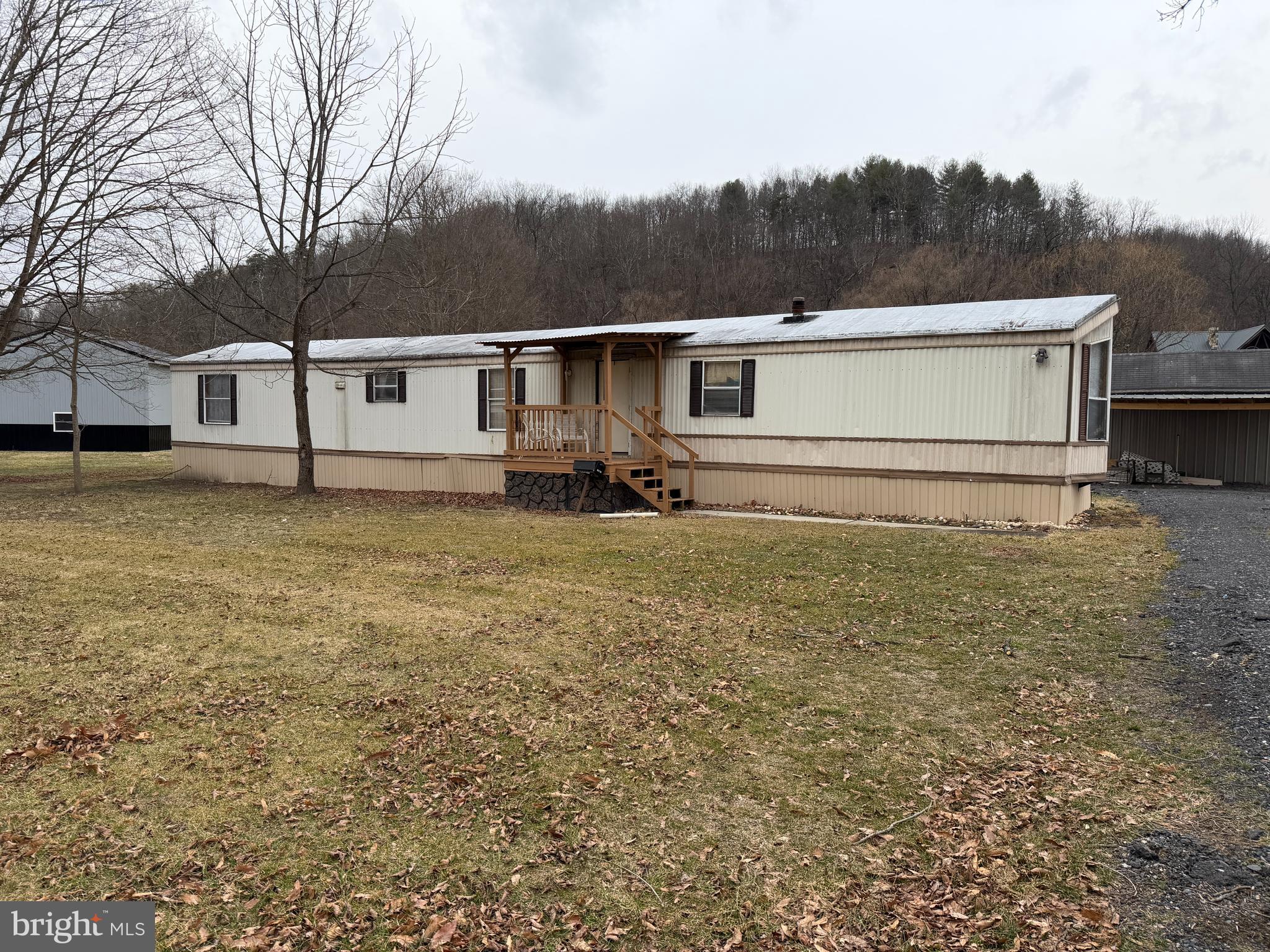 12807 Mason Road Northeast Cumberland, MD 21502 - Photo 2 of 19