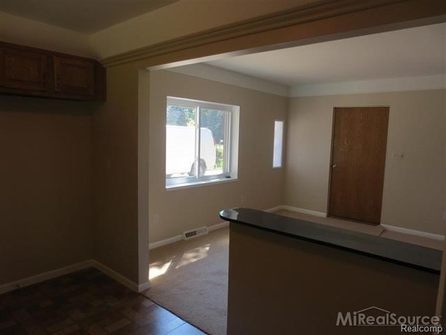 8635 21 Mile Road Utica, MI 48317 - Photo 9 of 17 9.JPG