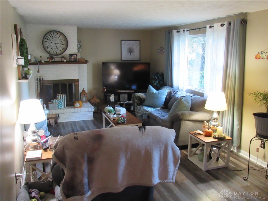 3183 Willow Road Springfield, OH 45502 - Photo 6 of 31